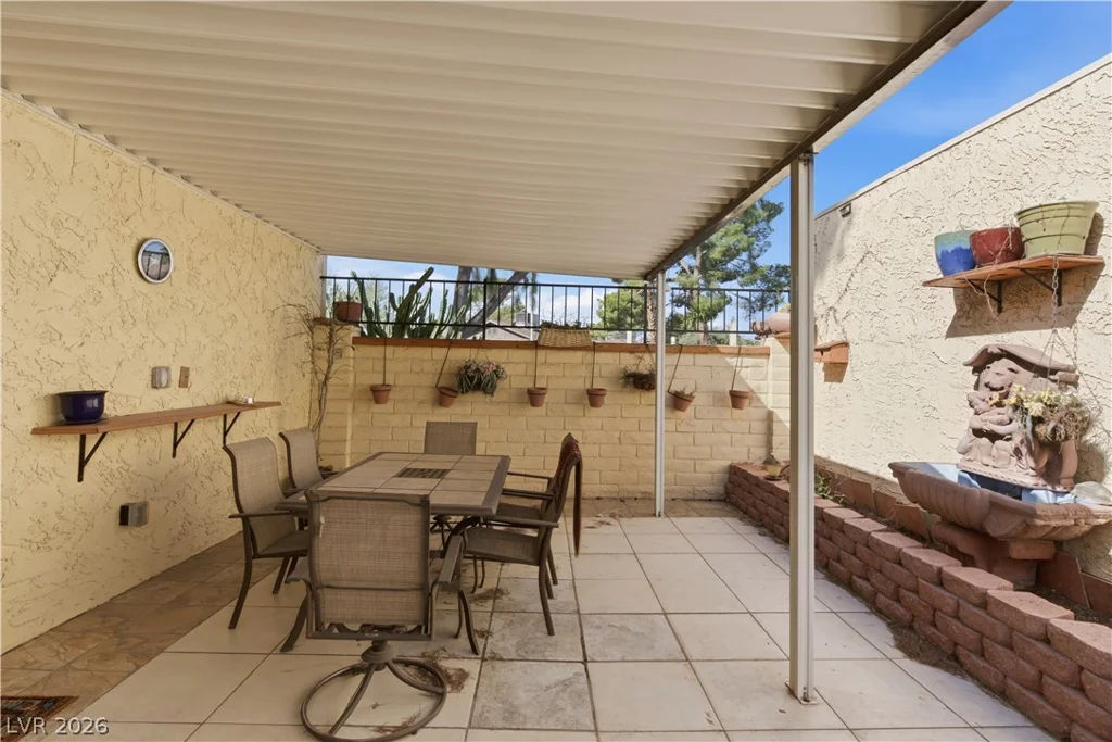434 Las Casitas, Las Vegas, NV 89121