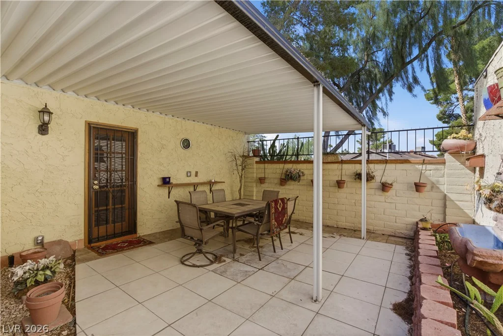 434 Las Casitas, Las Vegas, NV 89121