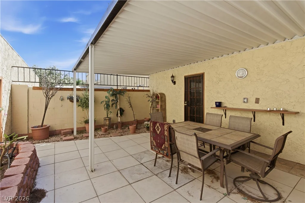 434 Las Casitas, Las Vegas, NV 89121