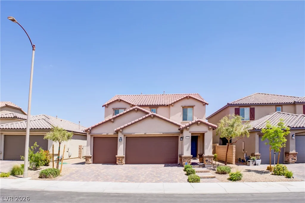 8230 Skye Struck, Las Vegas, NV 89166