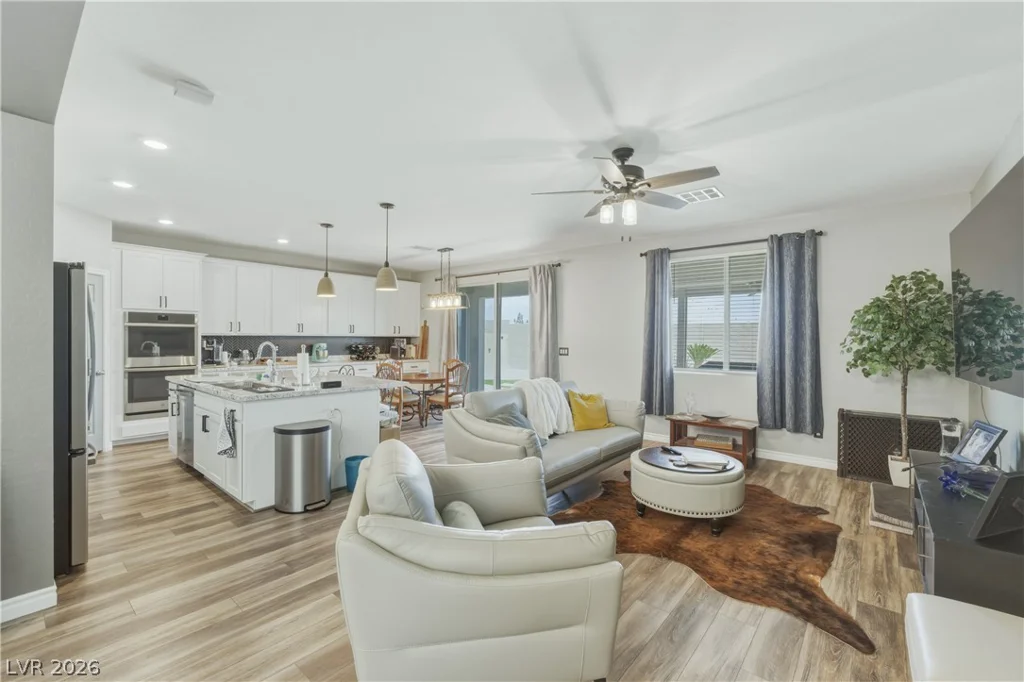 8230 Skye Struck, Las Vegas, NV 89166