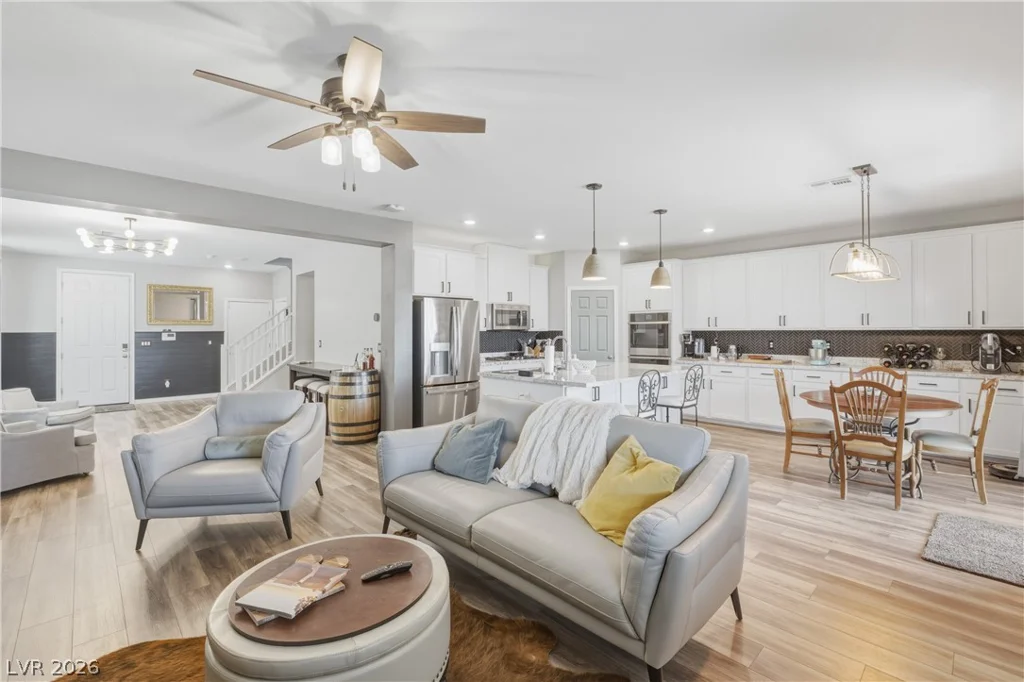 8230 Skye Struck, Las Vegas, NV 89166