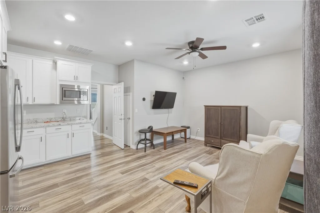 8230 Skye Struck, Las Vegas, NV 89166