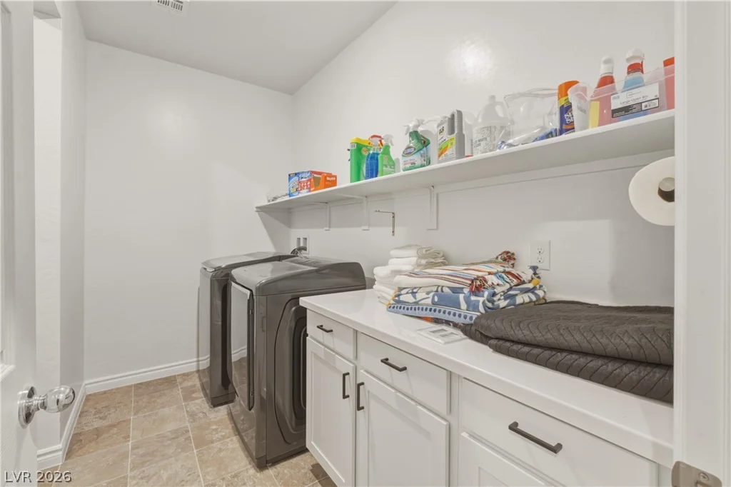 8230 Skye Struck, Las Vegas, NV 89166
