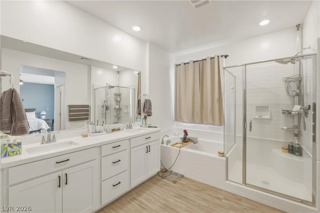 8230 Skye Struck, Las Vegas, NV 89166