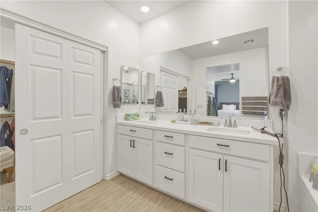 8230 Skye Struck, Las Vegas, NV 89166
