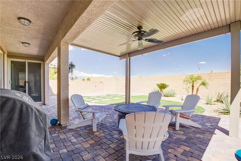 8230 Skye Struck, Las Vegas, NV 89166