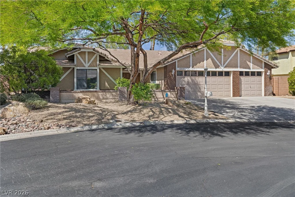6830 Trinity, Las Vegas, NV 89146