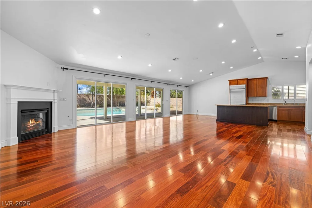 6830 Trinity, Las Vegas, NV 89146