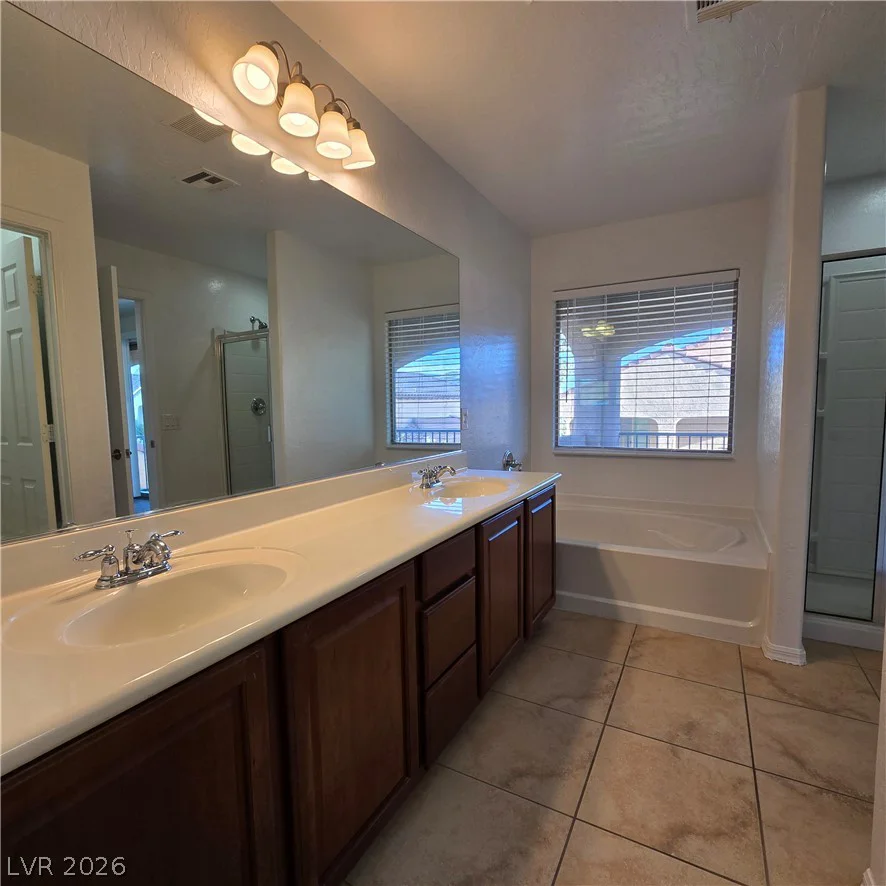 11829 Orense, Las Vegas, NV 89138