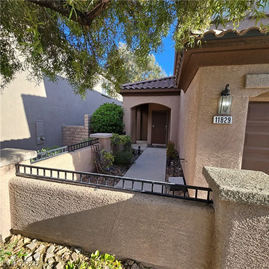 11829 Orense, Las Vegas, NV 89138