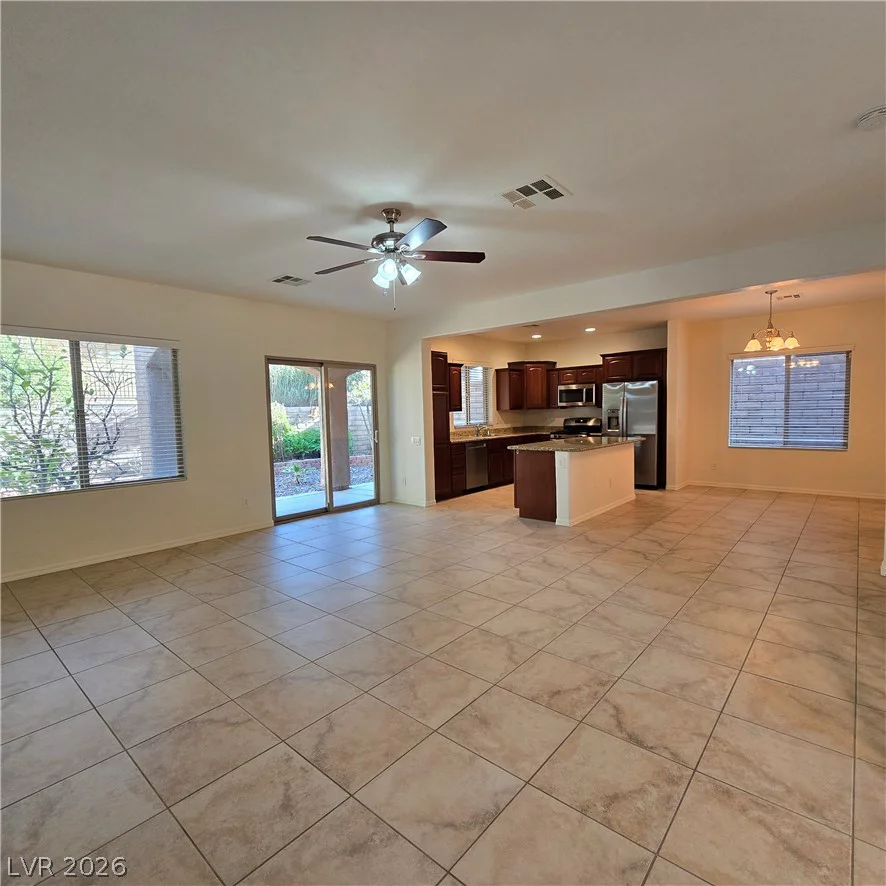 11829 Orense, Las Vegas, NV 89138