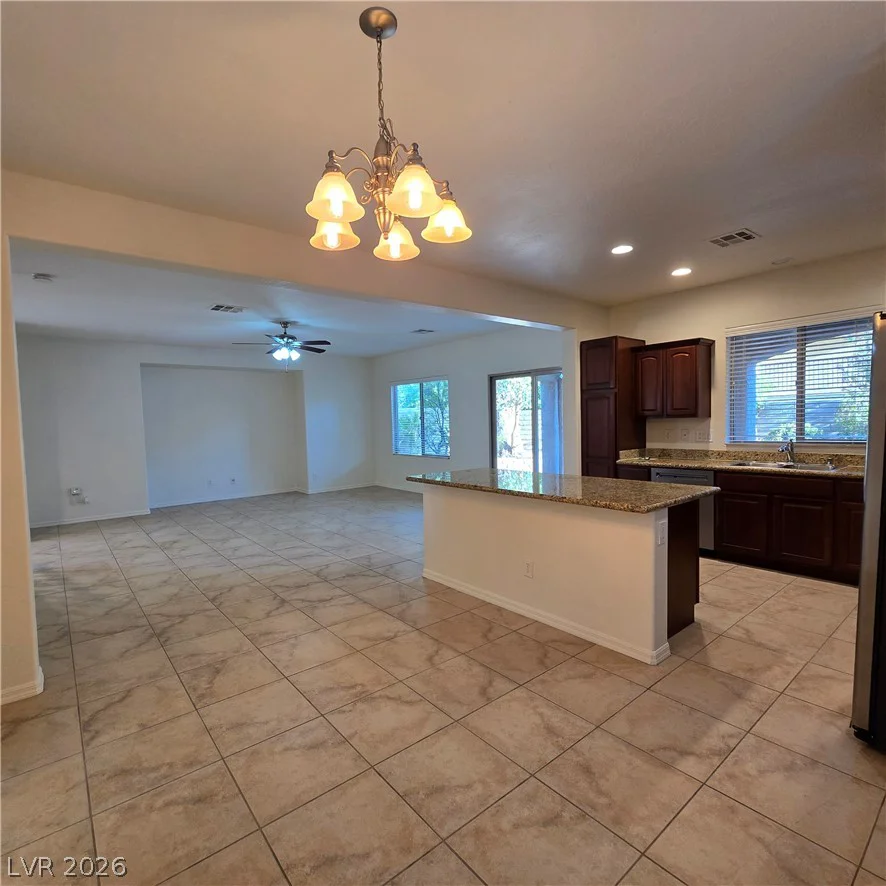 11829 Orense, Las Vegas, NV 89138