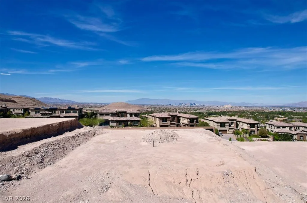 30 Mountain View, Las Vegas, NV 89141