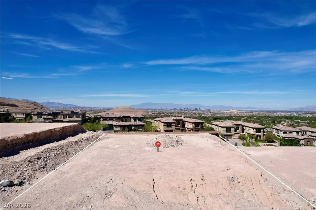 30 Mountain View, Las Vegas, NV 89141