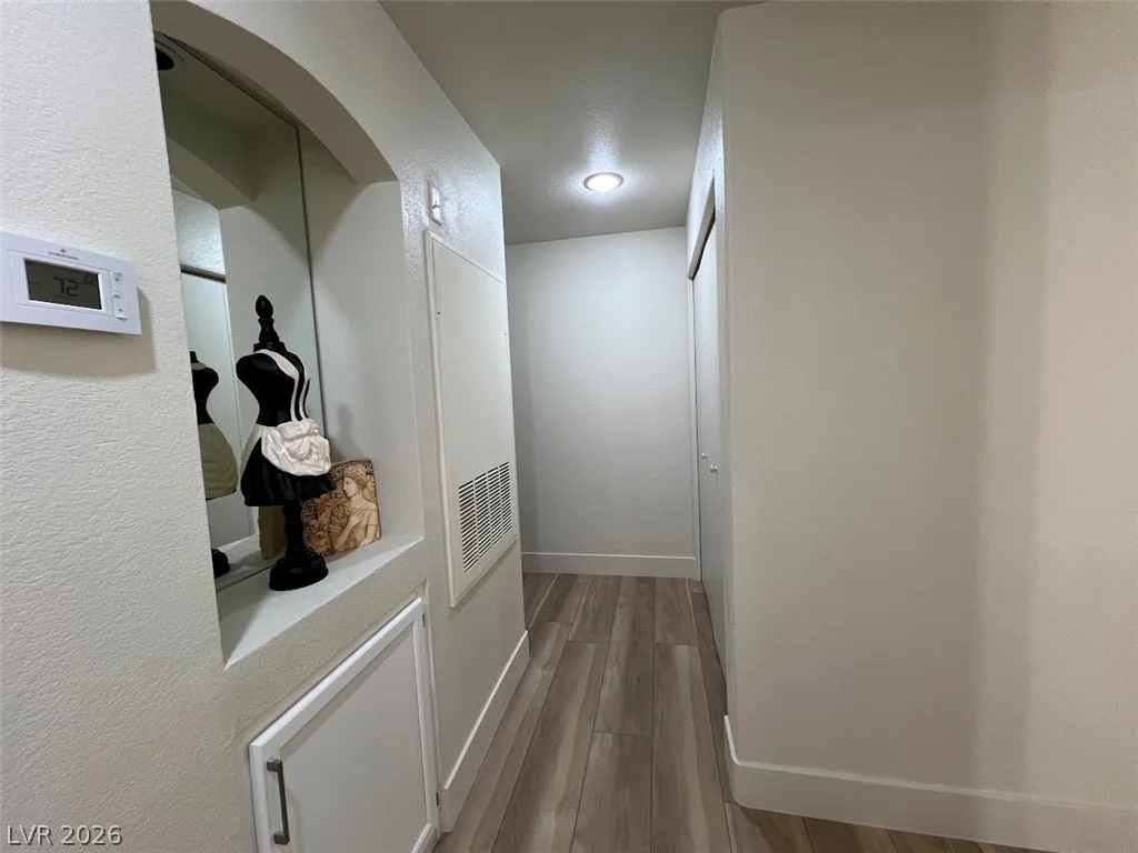 5415 Harmon, Las Vegas, NV 89103