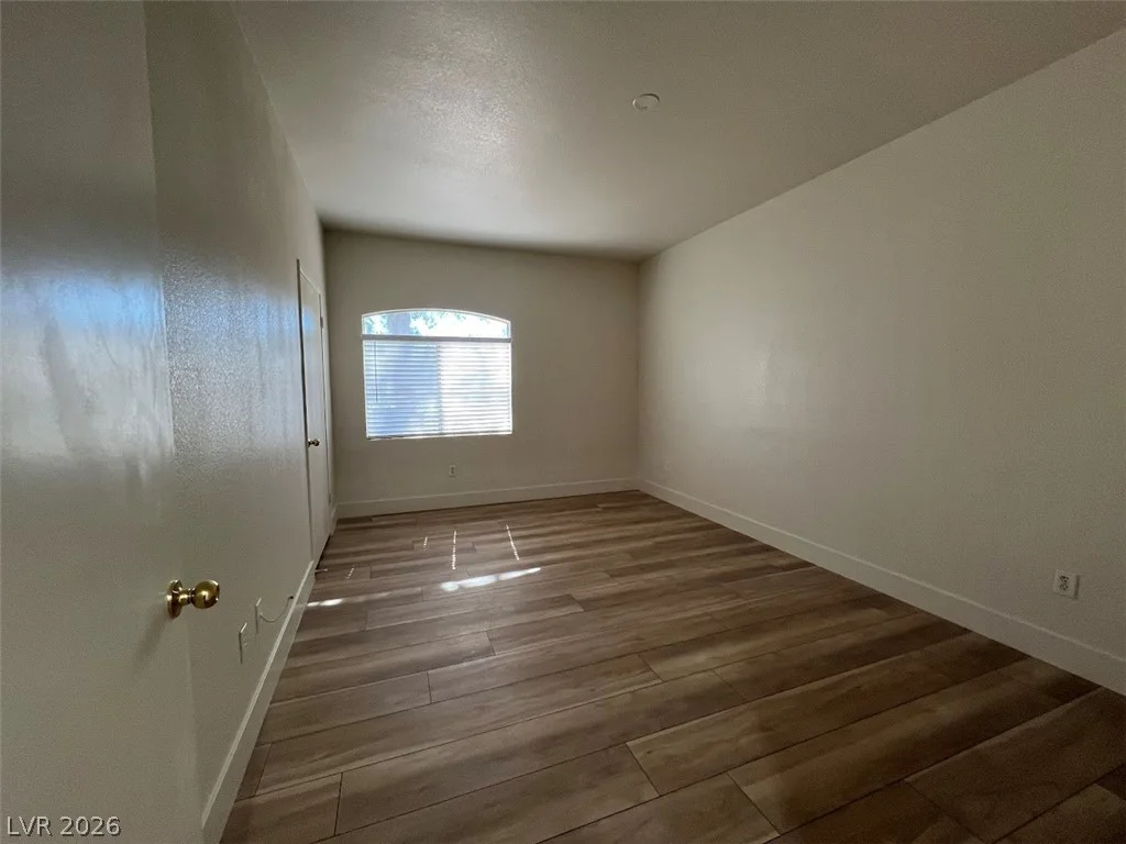 5415 Harmon, Las Vegas, NV 89103