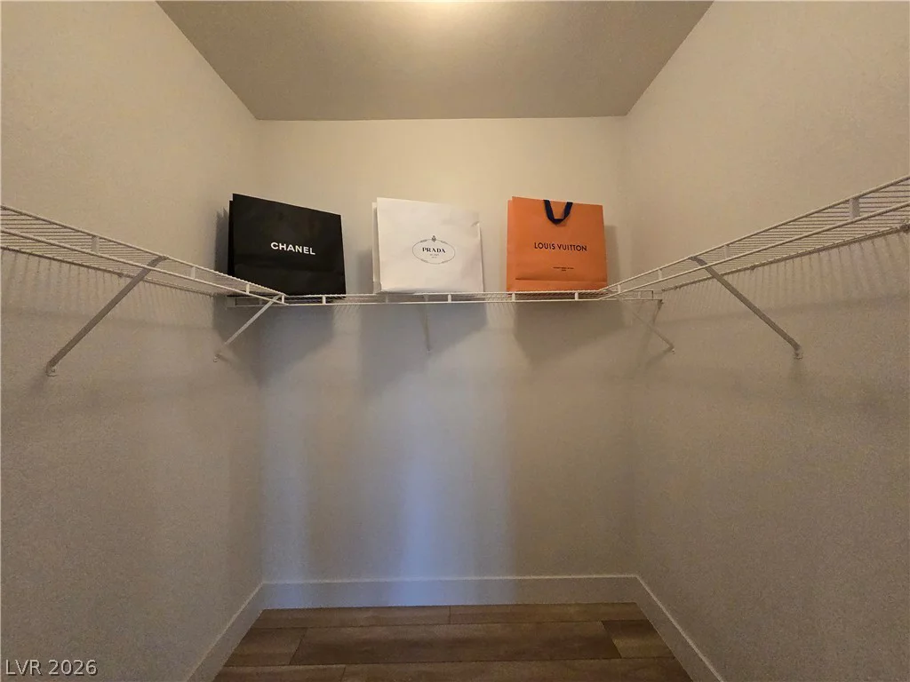 5415 Harmon, Las Vegas, NV 89103