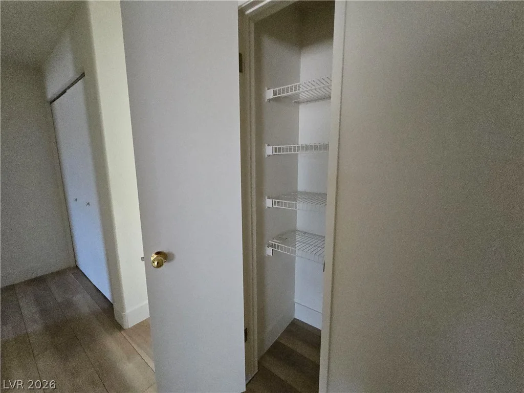 5415 Harmon, Las Vegas, NV 89103