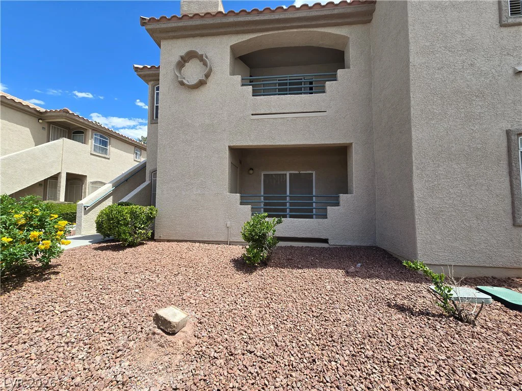 5415 Harmon, Las Vegas, NV 89103