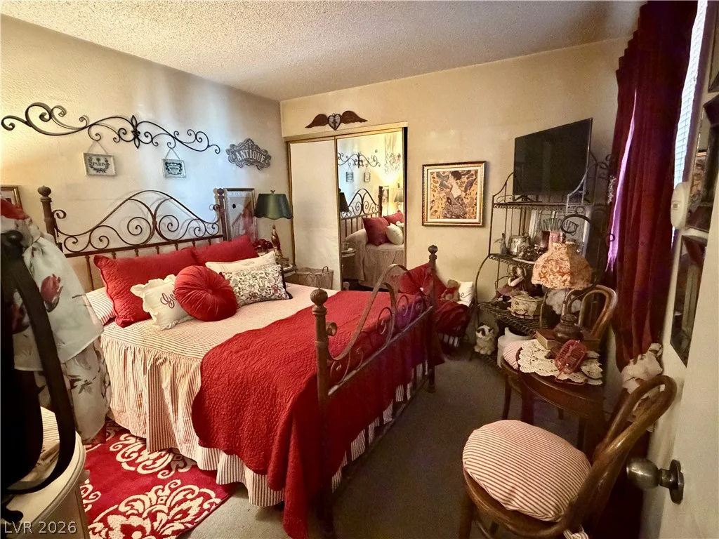 8217 Abercrombe, Las Vegas, NV 89145