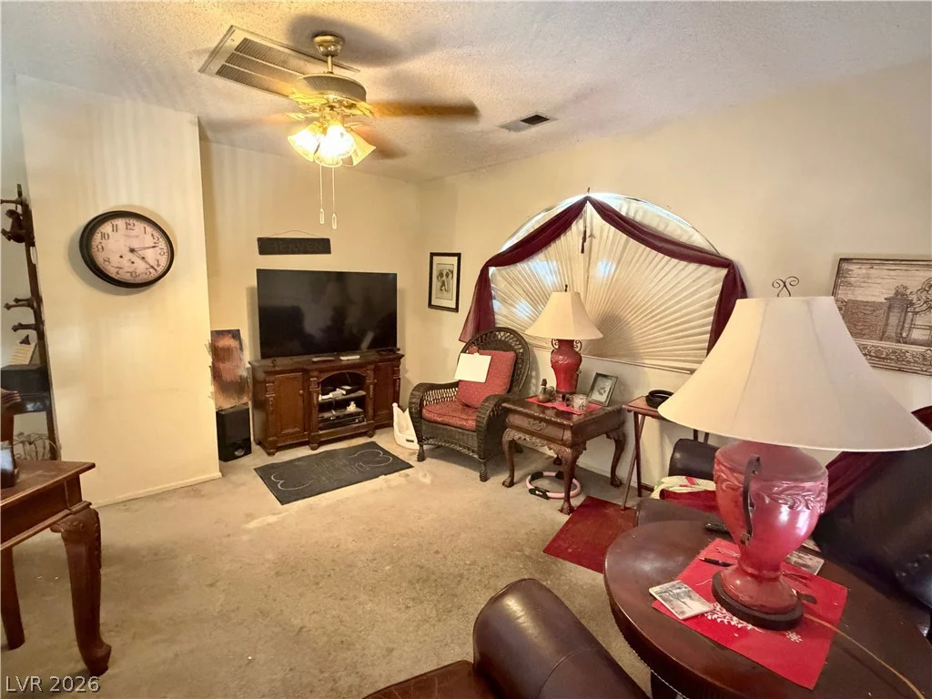 8217 Abercrombe, Las Vegas, NV 89145
