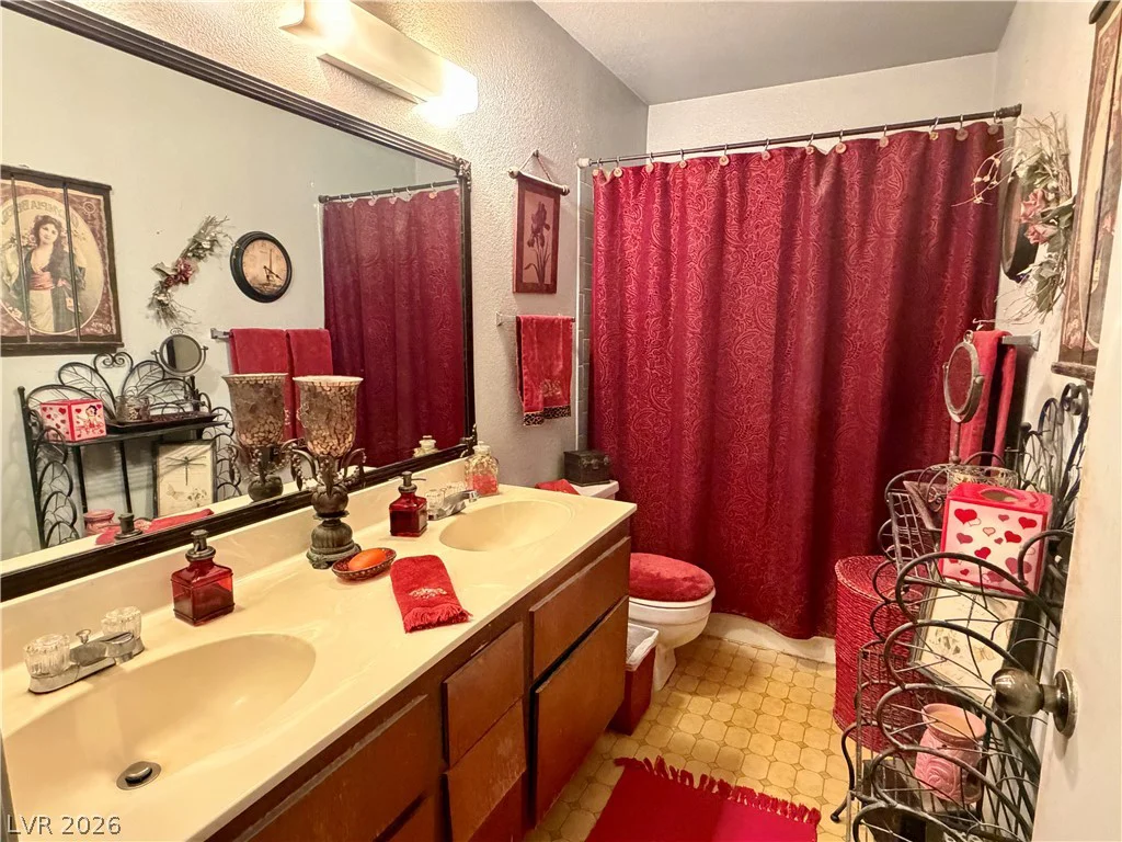 8217 Abercrombe, Las Vegas, NV 89145