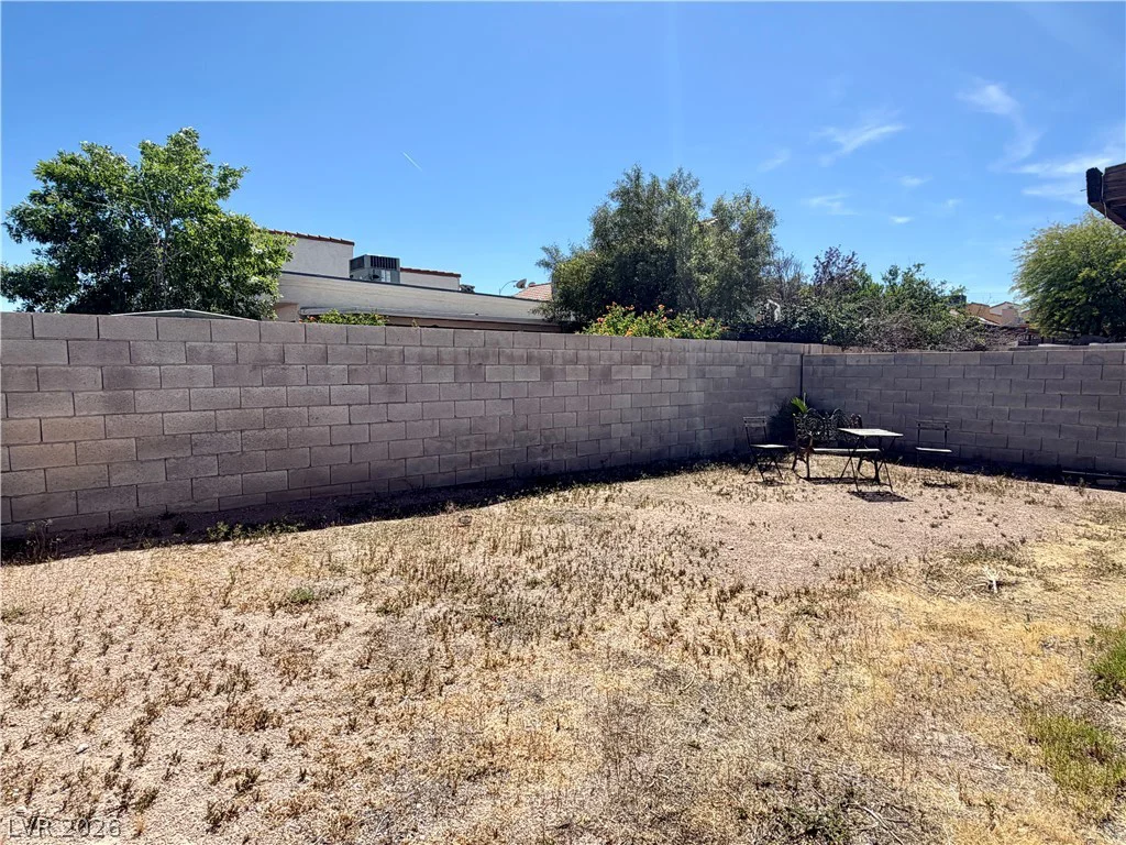 8217 Abercrombe, Las Vegas, NV 89145