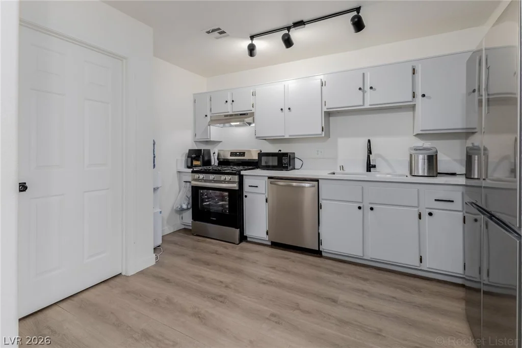 2122 Sleepy, Las Vegas, NV 89106
