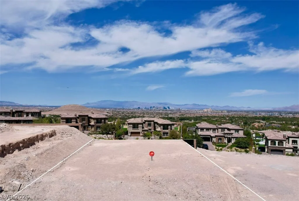 22 Mountain View, Las Vegas, NV 89141