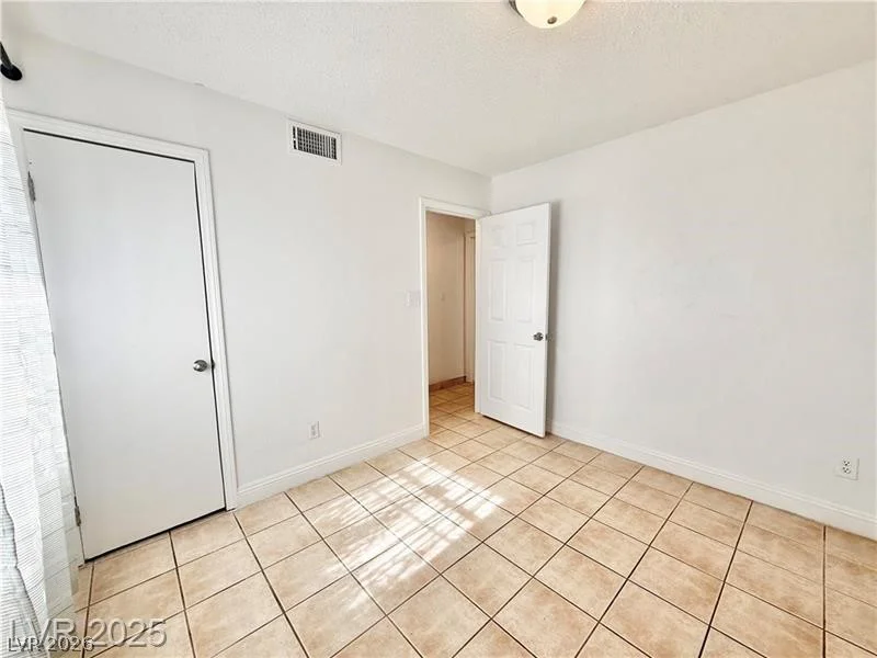 3209 El Morro, Las Vegas, NV 89101