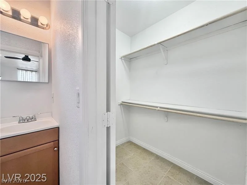 3209 El Morro, Las Vegas, NV 89101