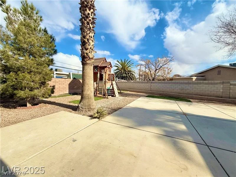3209 El Morro, Las Vegas, NV 89101