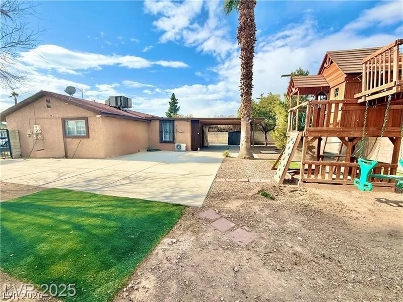 3209 El Morro, Las Vegas, NV 89101