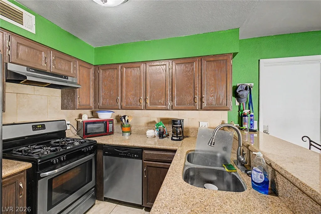 6556 Figtree, Las Vegas, NV 89108