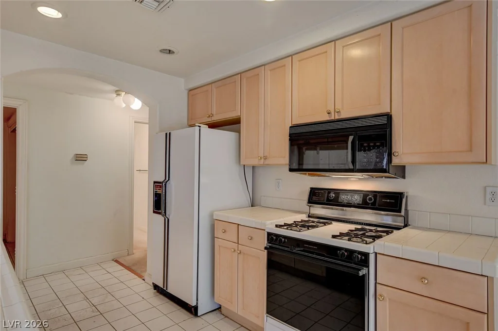 7637 Valley Green, Las Vegas, NV 89149