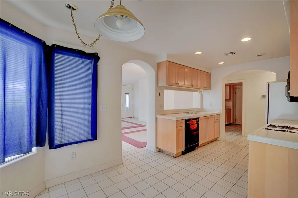 7637 Valley Green, Las Vegas, NV 89149