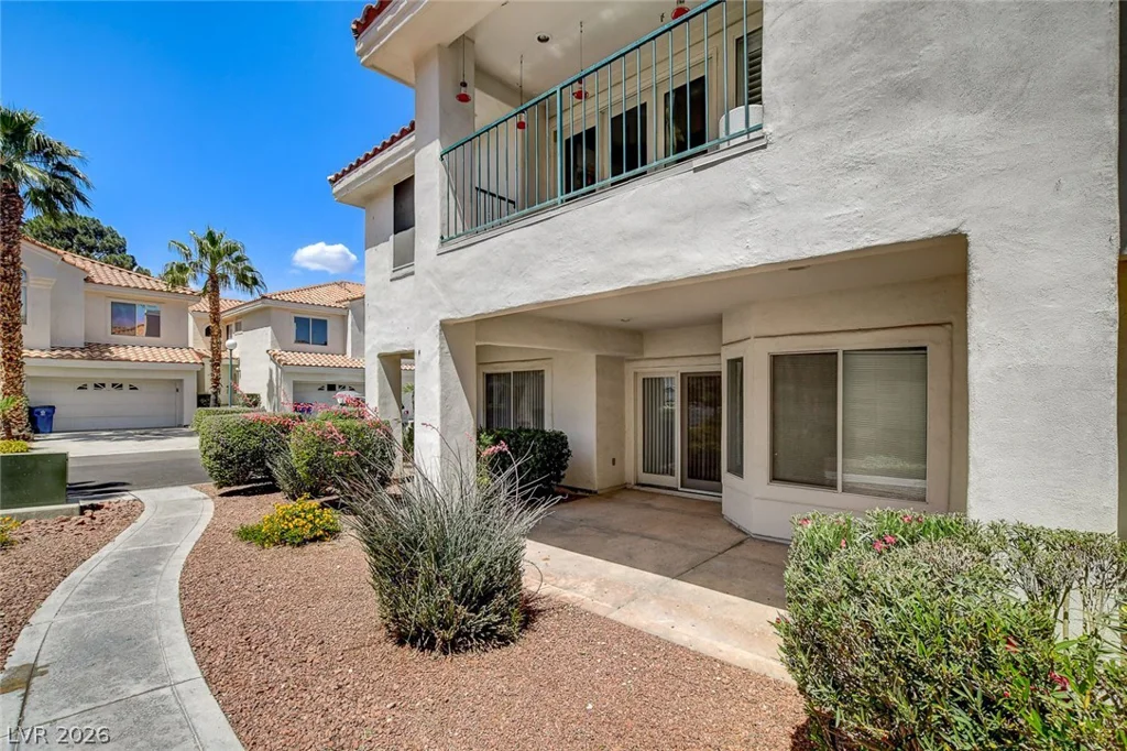 7637 Valley Green, Las Vegas, NV 89149