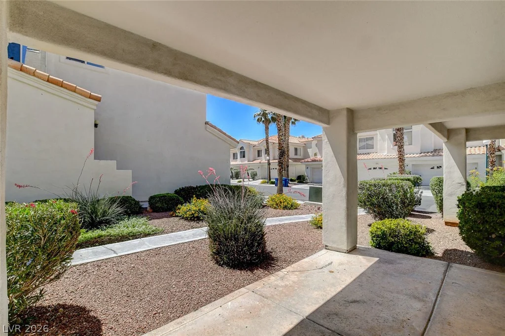 7637 Valley Green, Las Vegas, NV 89149