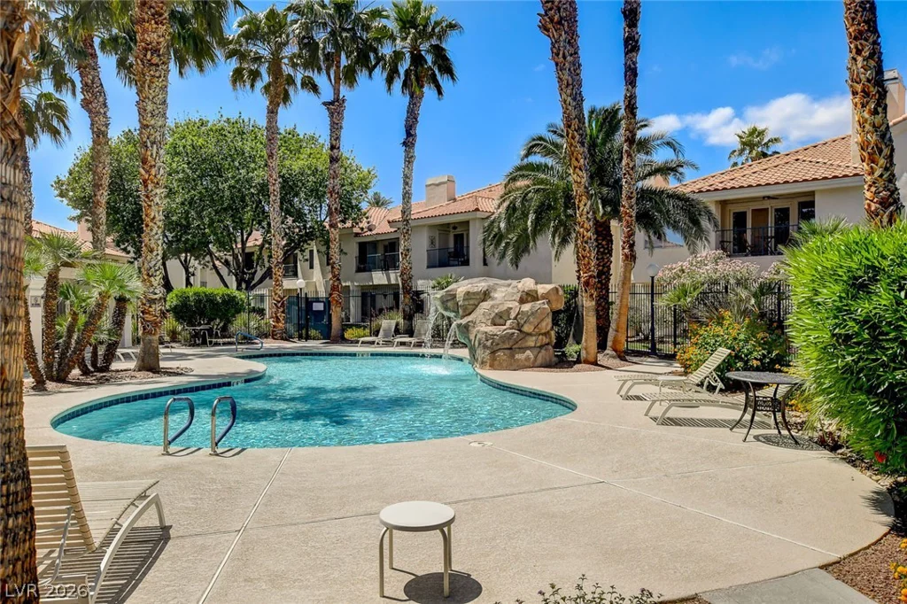 7637 Valley Green, Las Vegas, NV 89149