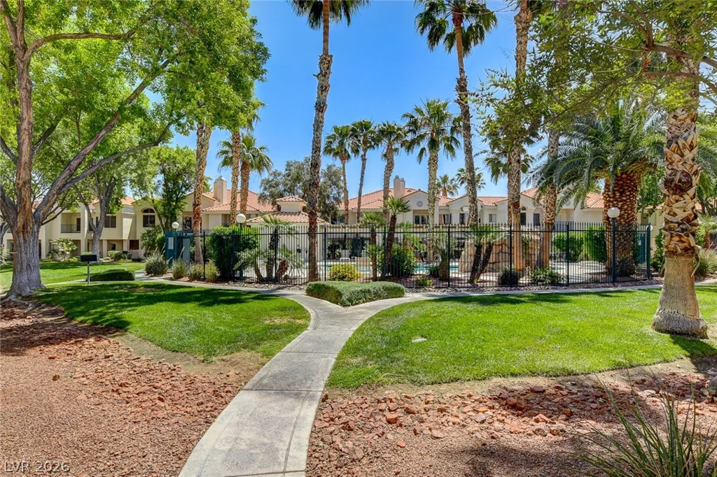 7637 Valley Green, Las Vegas, NV 89149
