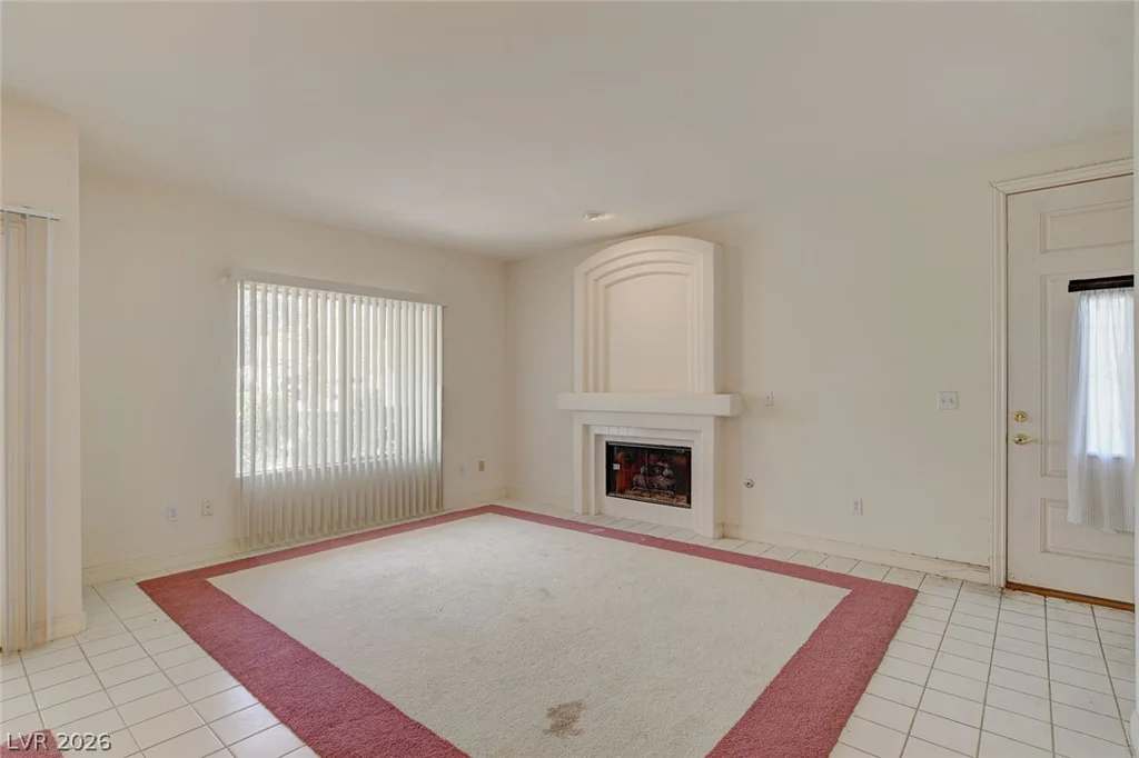 7637 Valley Green, Las Vegas, NV 89149