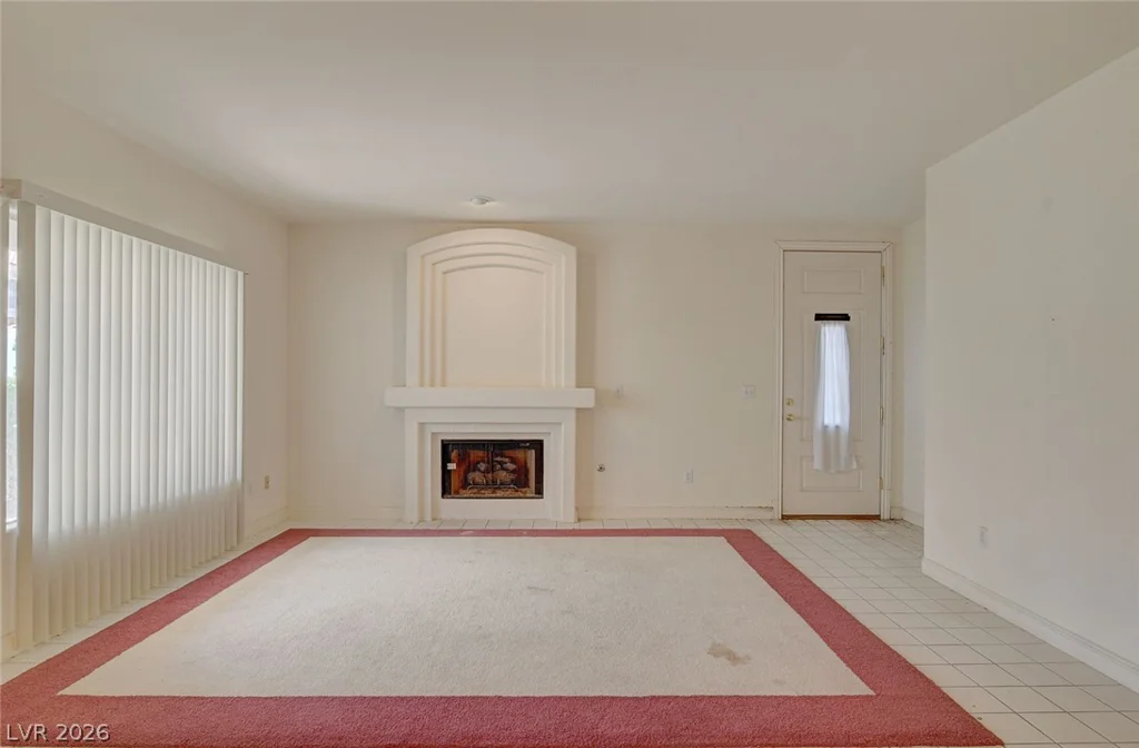 7637 Valley Green, Las Vegas, NV 89149