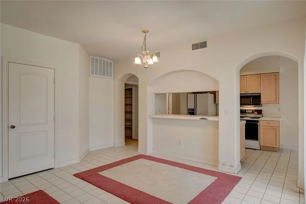 7637 Valley Green, Las Vegas, NV 89149