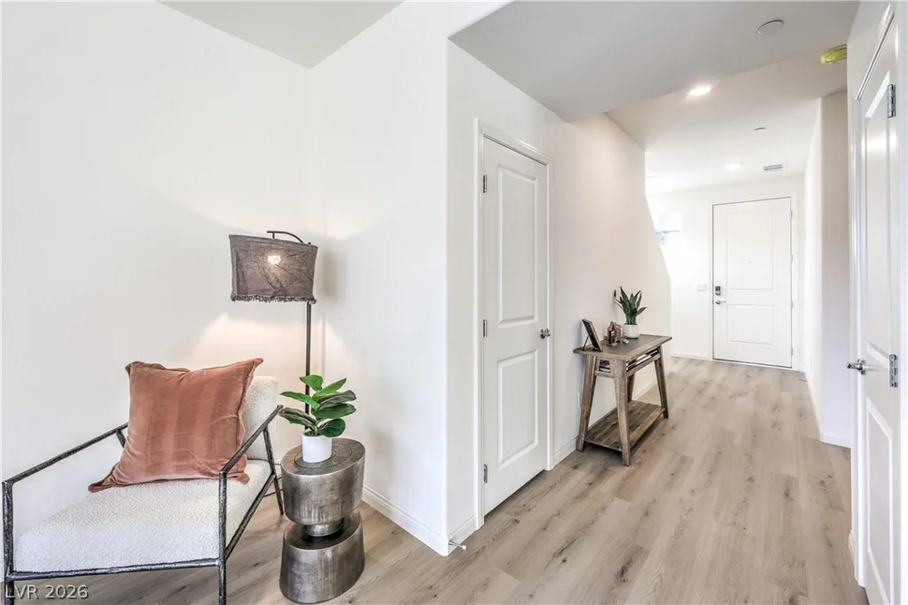 5136 HOLLYBURN, North Las Vegas, NV 89031