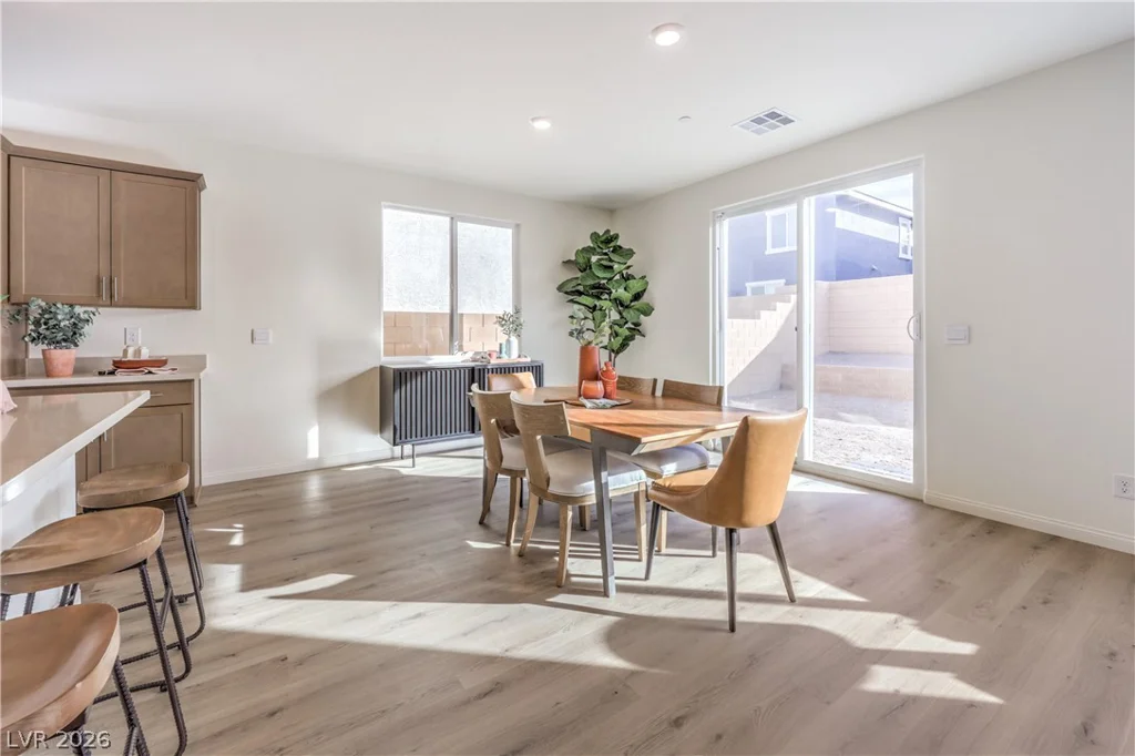 5136 HOLLYBURN, North Las Vegas, NV 89031