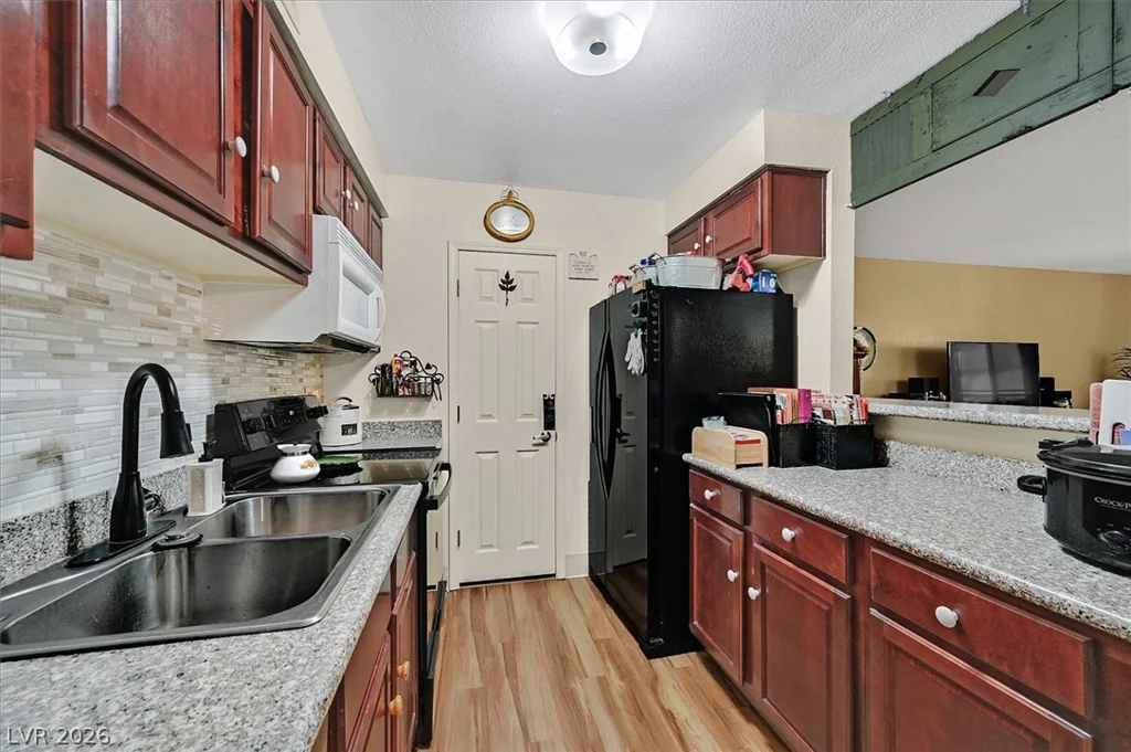 2451 Rainbow, Las Vegas, NV 89108