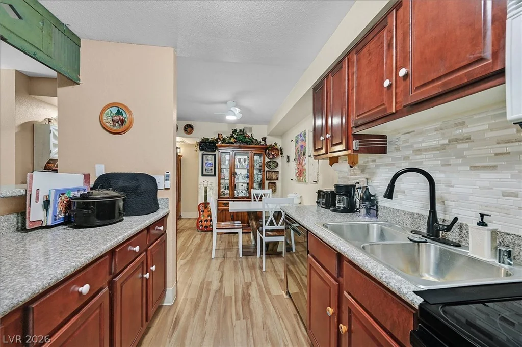 2451 Rainbow, Las Vegas, NV 89108