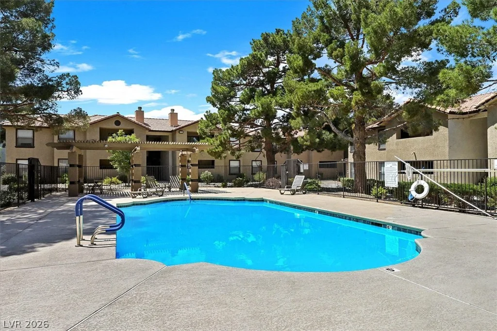 2451 Rainbow, Las Vegas, NV 89108