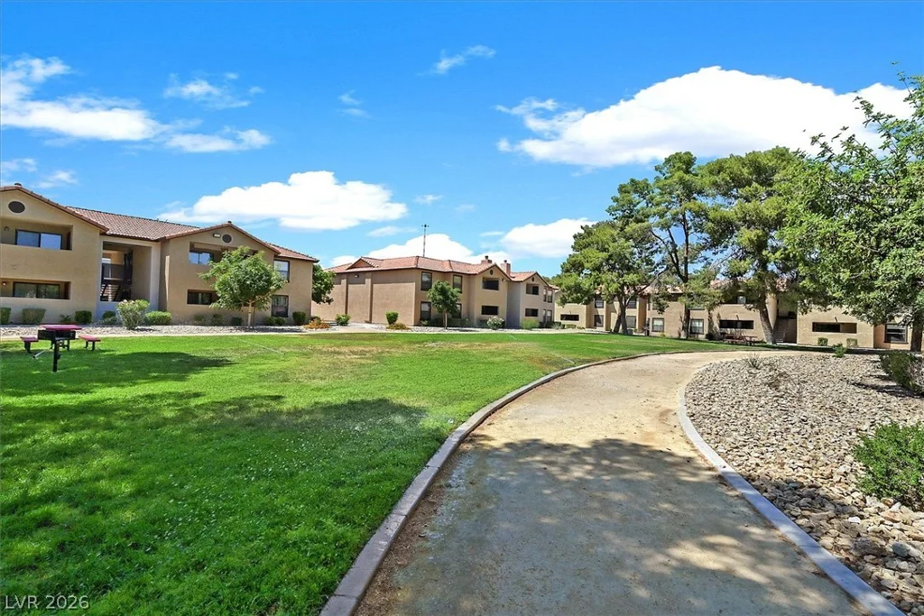 2451 Rainbow, Las Vegas, NV 89108